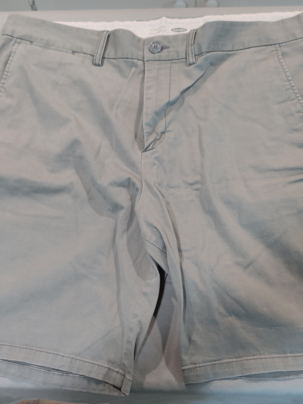 Old Navy Men's Ultimate Slim Flat Front Shorts - Size 40x9